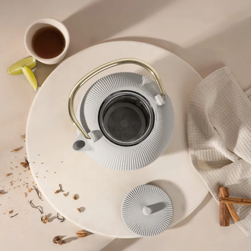Berlinger Haus Theepot met RVS Filter - Gietijzer Mat Crème - 1 Liter