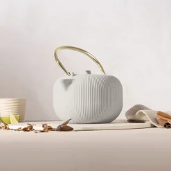 Berlinger Haus Theepot met RVS Filter - Gietijzer Mat Crème - 1 Liter
