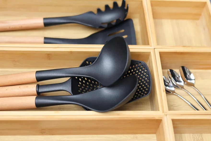 Cookinglife Keukengerei set - Kookgerei set - hout zwart 4 delig - Schuimspaan, soeplepel, bakspaan & opscheplepel