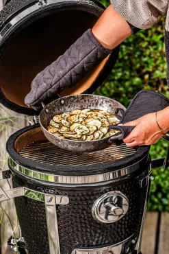 Forged Koekenpan Carbonstaal met 2 handvatten ø 28 cm - geschikt voor alle warmtebronnen - zonder anti-aanbaklaag