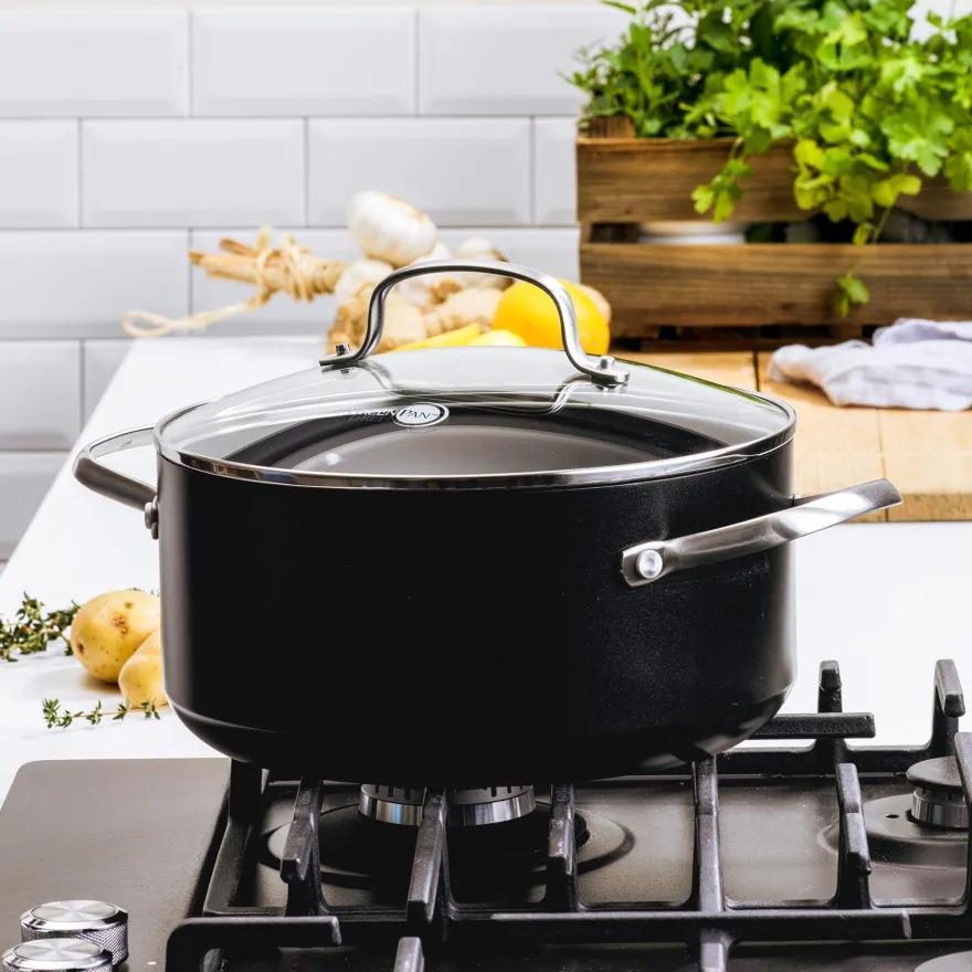 GreenPan Kookpan Copenhagen Zwart ø 24 cm / 5.2 Liter - keramische anti-aanbaklaag