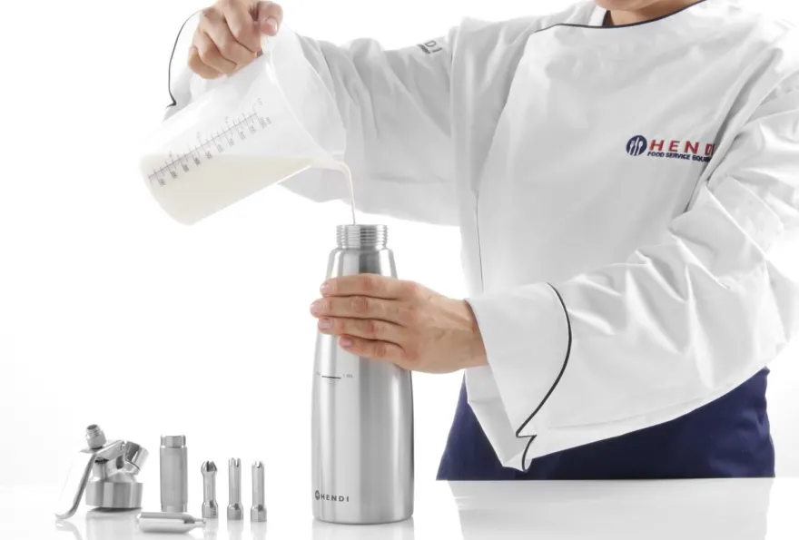 Hendi Slagroomspuit RVS 500 ml