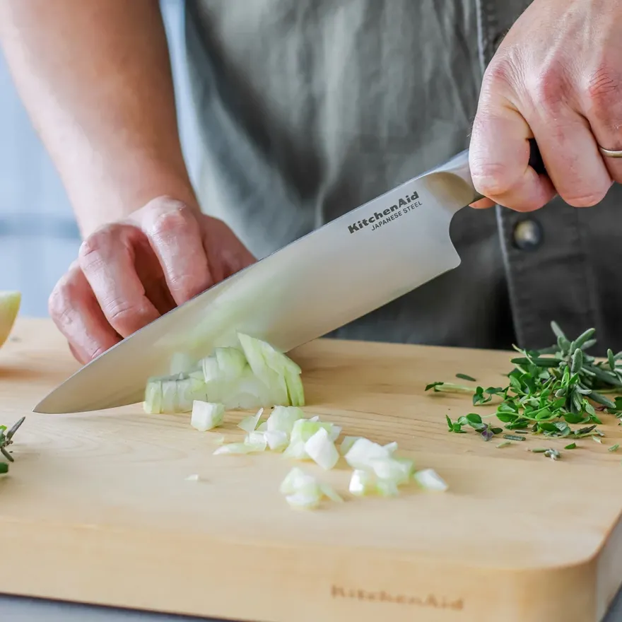 KitchenAid Koksmes Gourmet 20 cm + Gratis mesbeschermer