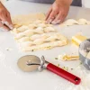 KitchenAid Pizzasnijder Classic Keizerrood 23.5 cm