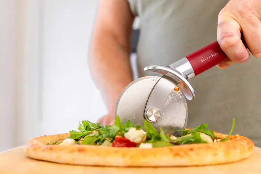 KitchenAid Pizzasnijder Classic Keizerrood 23.5 cm