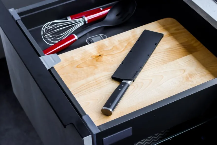 KitchenAid Santokumes Gourmet 18 cm + Gratis mesbeschermer