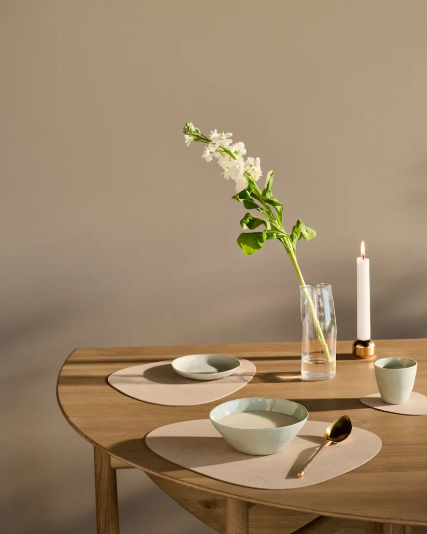 LIND DNA Placemats Nupo - Leer - Sand - Curved - Afwasbaar - 44 x 37 cm - 2 Stuks