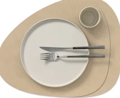 LIND DNA Placemats Nupo - Leer - Sand - Curved - Afwasbaar - 44 x 37 cm - 2 Stuks