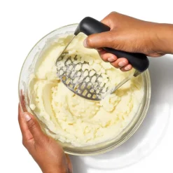 OXO Good Grips Aardappelstamper met Horizontale Greep