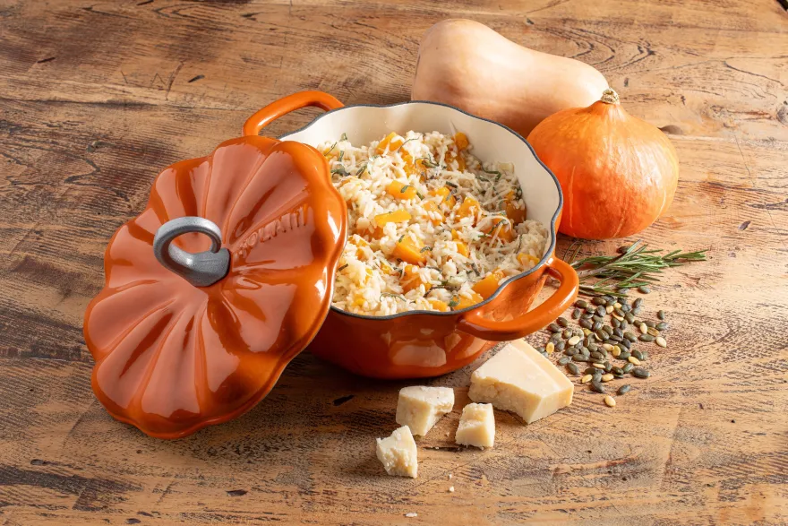 Sola Braadpan Pompoen Oranje - Gietijzer - ø 24 cm / 2.8 Liter - geëmailleerde anti-aanbaklaag