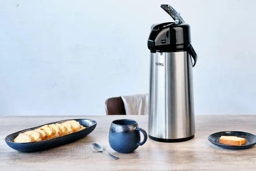 Thermos Thermoskan met Pomp - Pompkan - Isoleerkan - 2.2 Liter